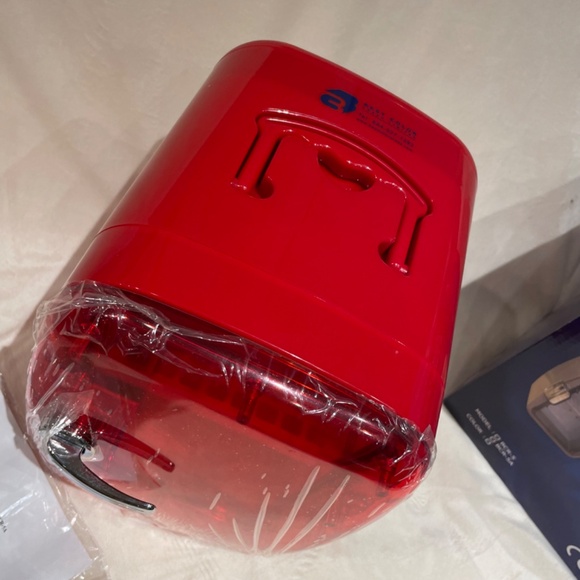 Portable Mini Fridge - Picture 7 of 16